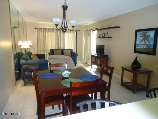 Edgewater Golf Villas V-C - Residential