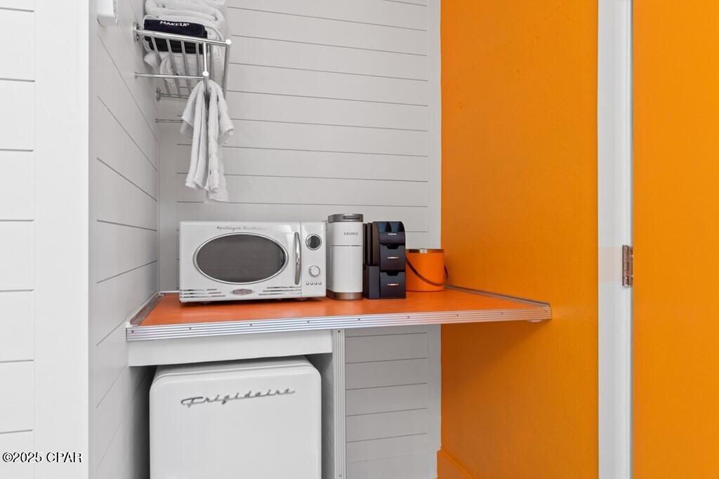 [No Recorded Subdiv] - Commercial Sale