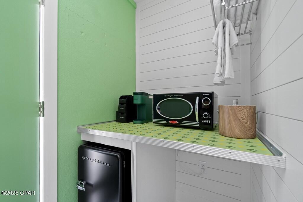 [No Recorded Subdiv] - Commercial Sale