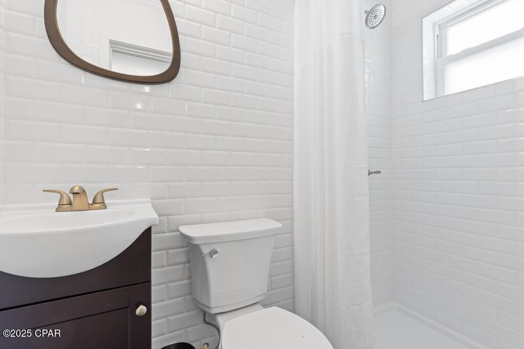 [No Recorded Subdiv] - Commercial Sale