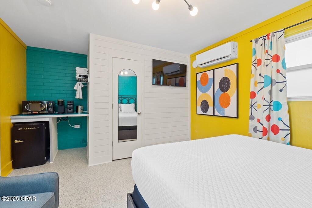 [No Recorded Subdiv] - Commercial Sale