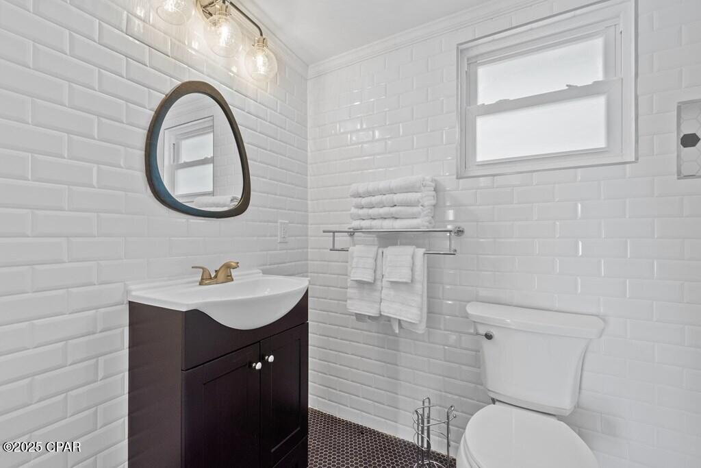 [No Recorded Subdiv] - Commercial Sale