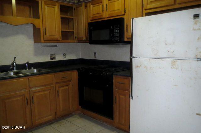 Oakshore Villas Twnhs - Residential