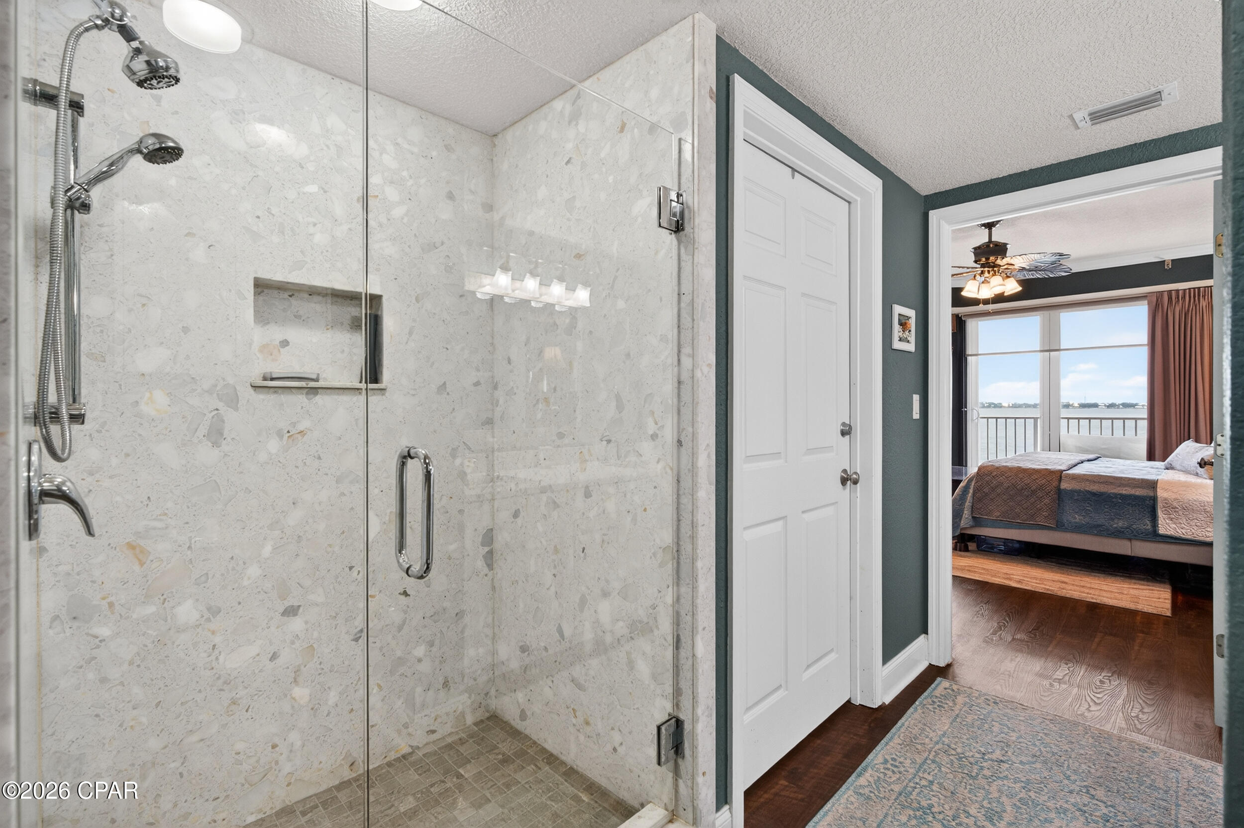 Hibiscus By The Bay - Residential