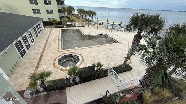 Hibiscus By The Bay - Residential