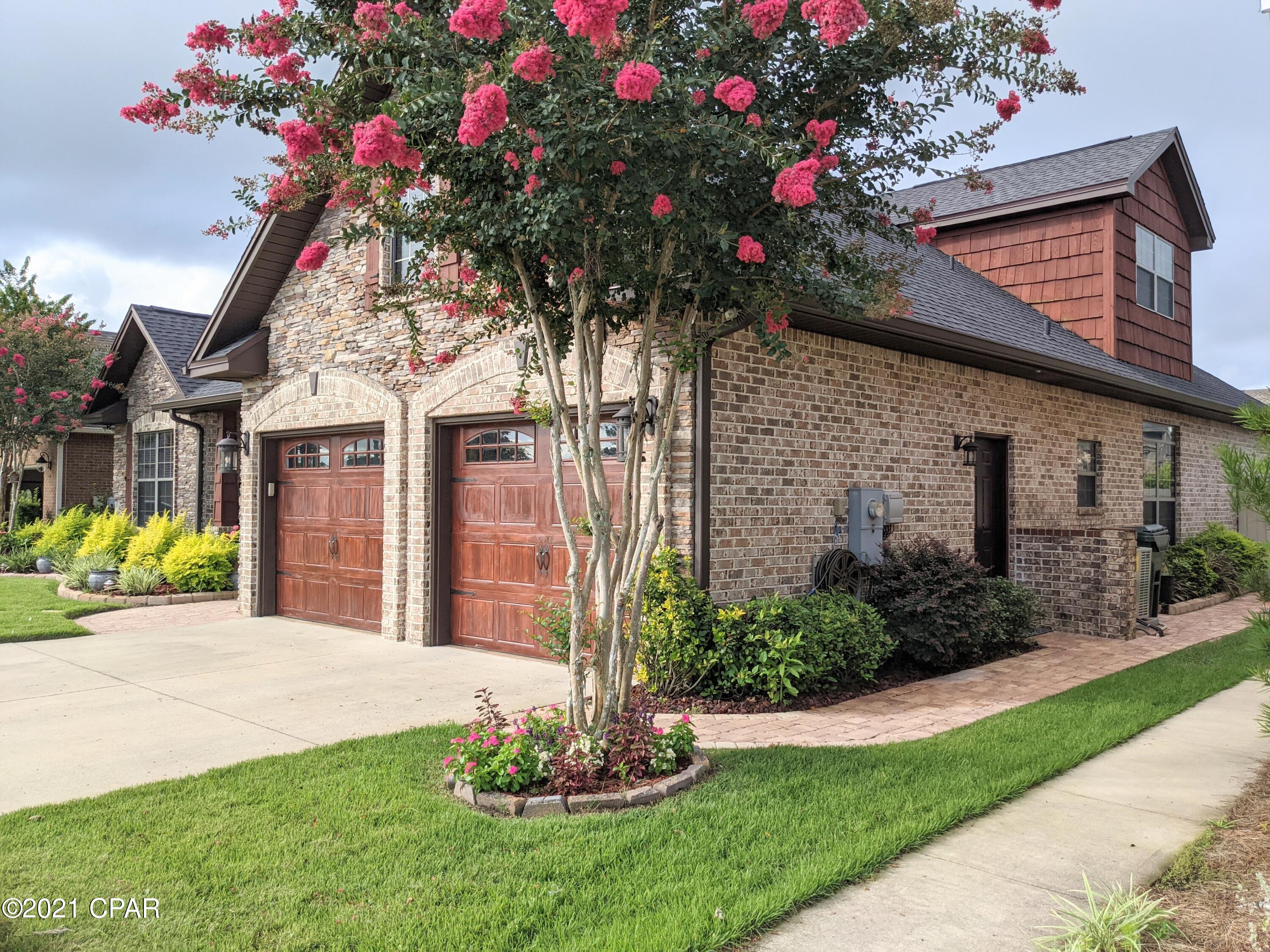 Hawks Landing - Residential