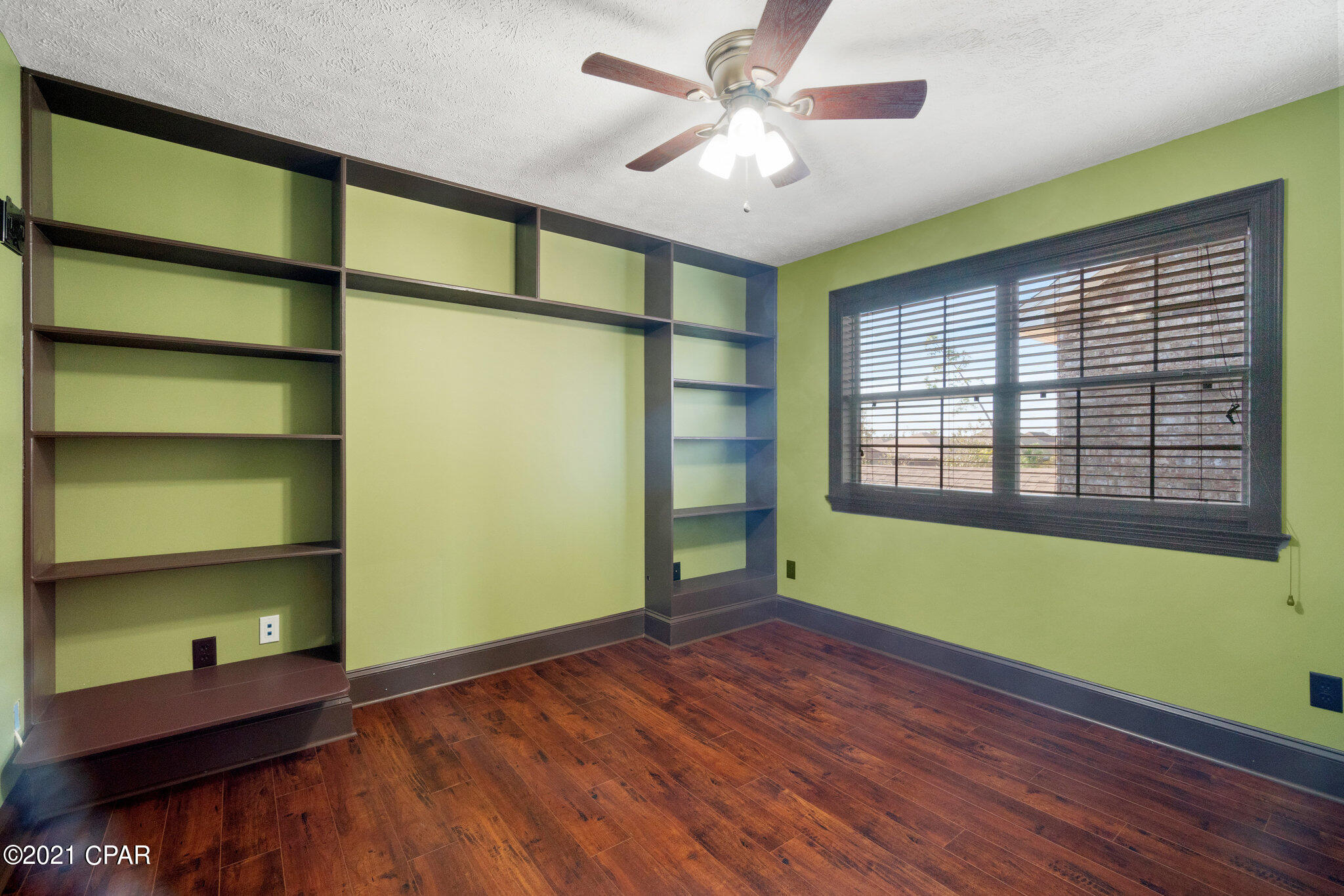 Hawks Landing - Residential