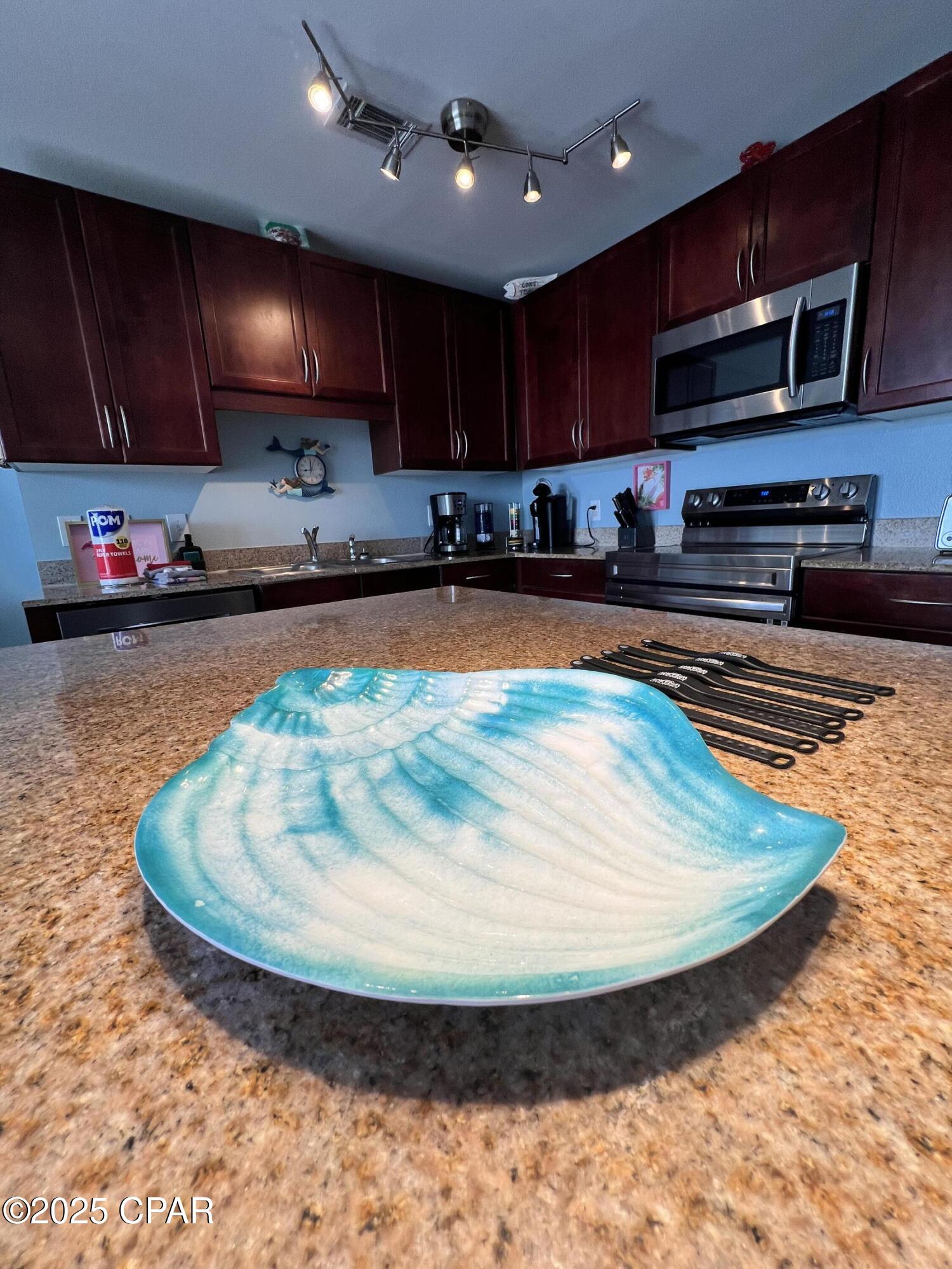 Laketown Wharf - Residential