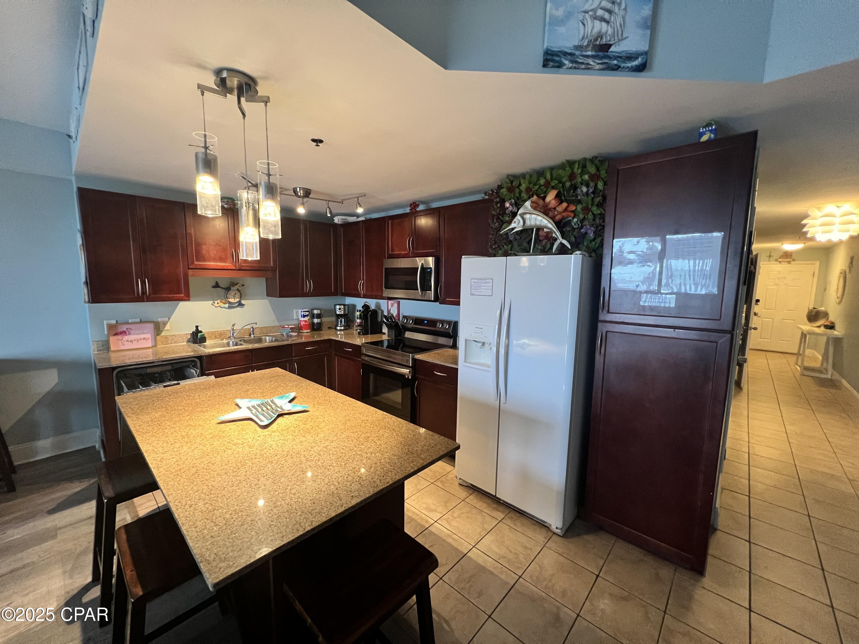 Laketown Wharf - Residential