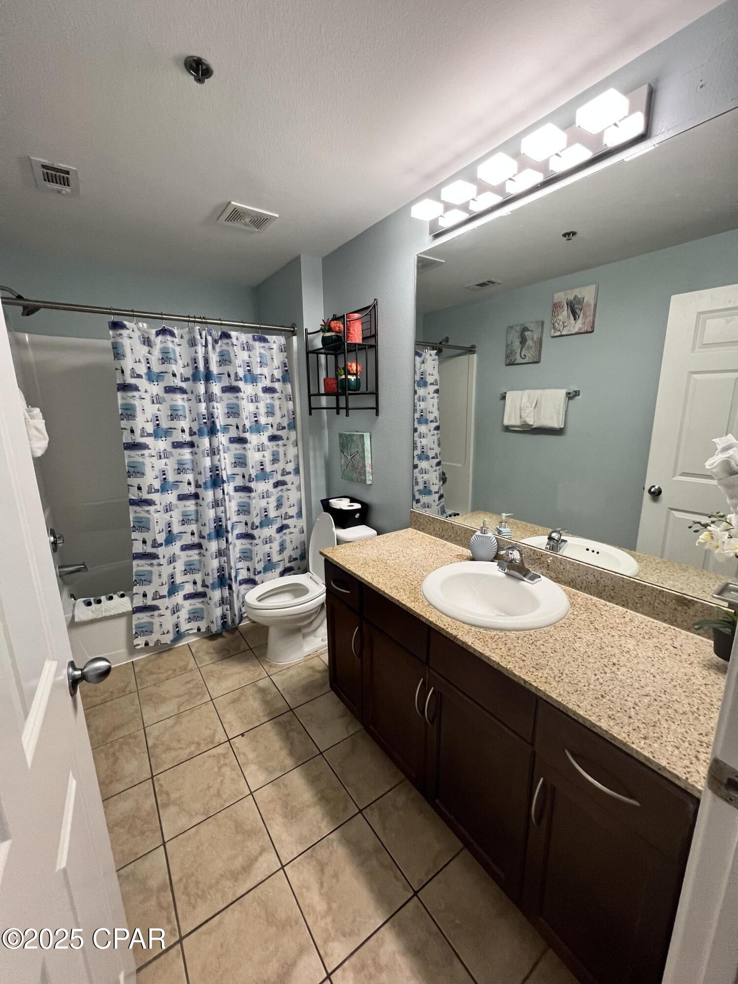 Laketown Wharf - Residential