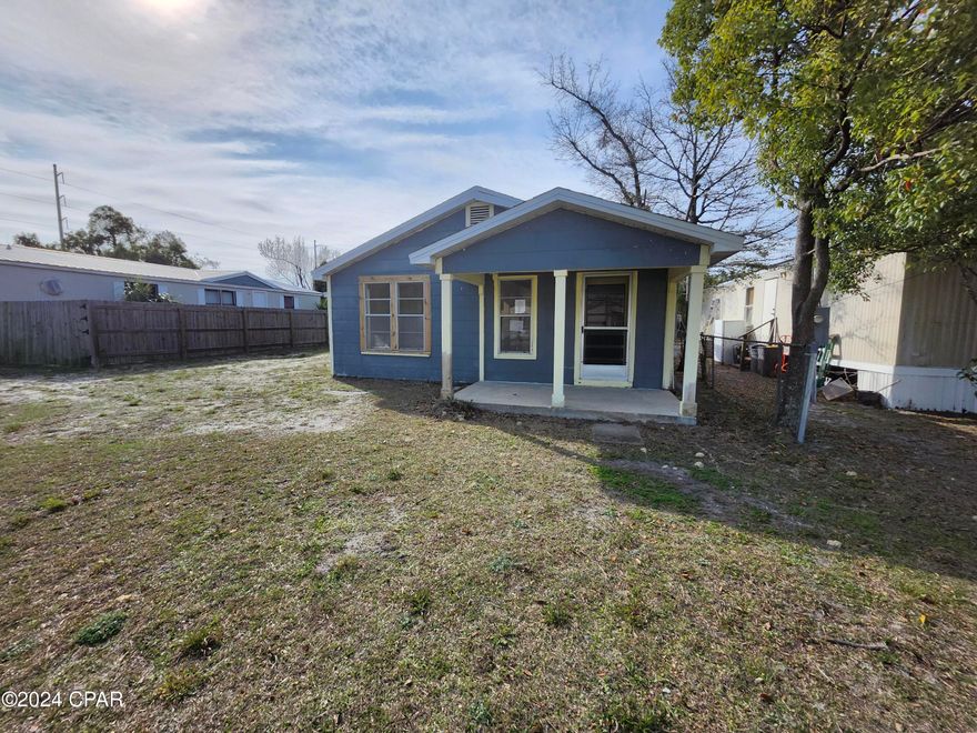 ***MULTIPLE OFFERS, HIGHEST AND BEST DUE BY 11AM Central on 6/14/24*** 2 bedroom, 1 bathroom home. Survey, termite inspection, HVAC inspection, and roof inspection are available to review. Property needs work. Possible structural/foundation issues evidenced by  cracks above window frames, door frames, and in corners of walls. All info, measurements, etc is approx and buyer is to verify any pertinent information.  Seller will not complete any repairs, either lender or buyer requested. Seller is exempt from state taxes and tax stamps on deeds, mortgages, and notes (12 U.S.C 1452(e)) and if payment of such state taxes or stamps is necessary to record the deed or mortgages, and notes (12 U.S.C 1452(e)) and if payment of such state taxes or stamps is necessary to record the deed or mortgage, the tax will be paid by the Purchaser.