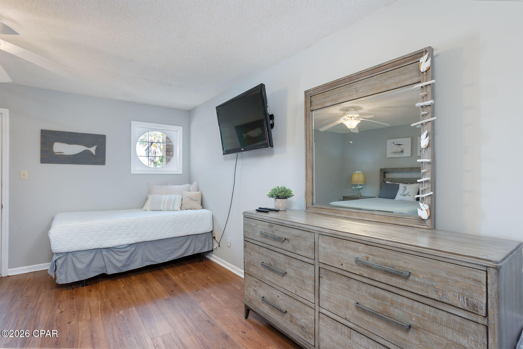 Leeward Tower Townhouse - Residential