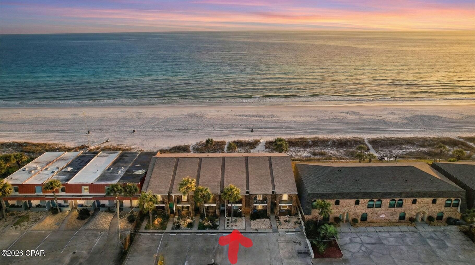 Leeward Tower Townhouse - Residential