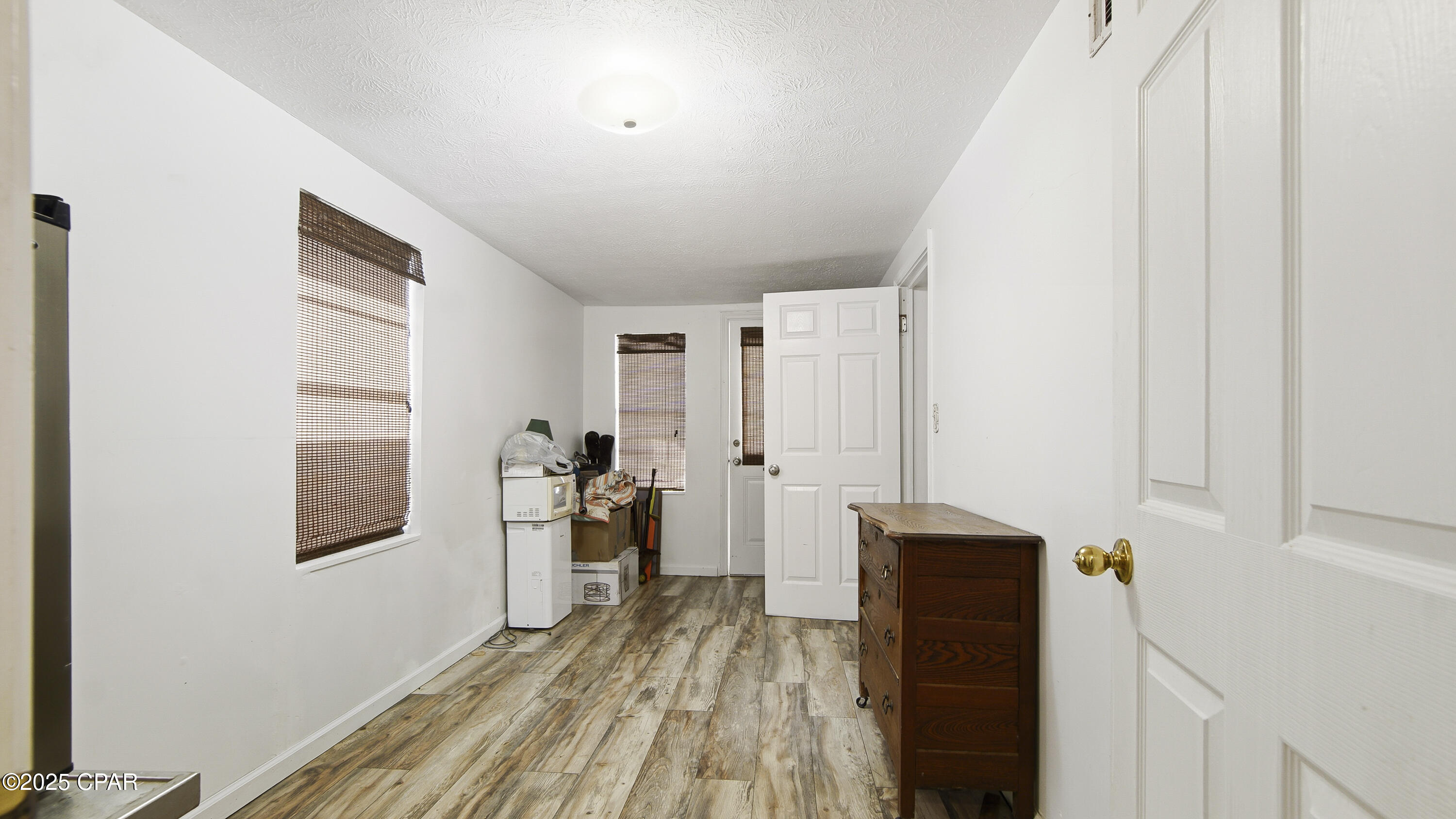 Laguna Beach Estates 9th Add - Residential