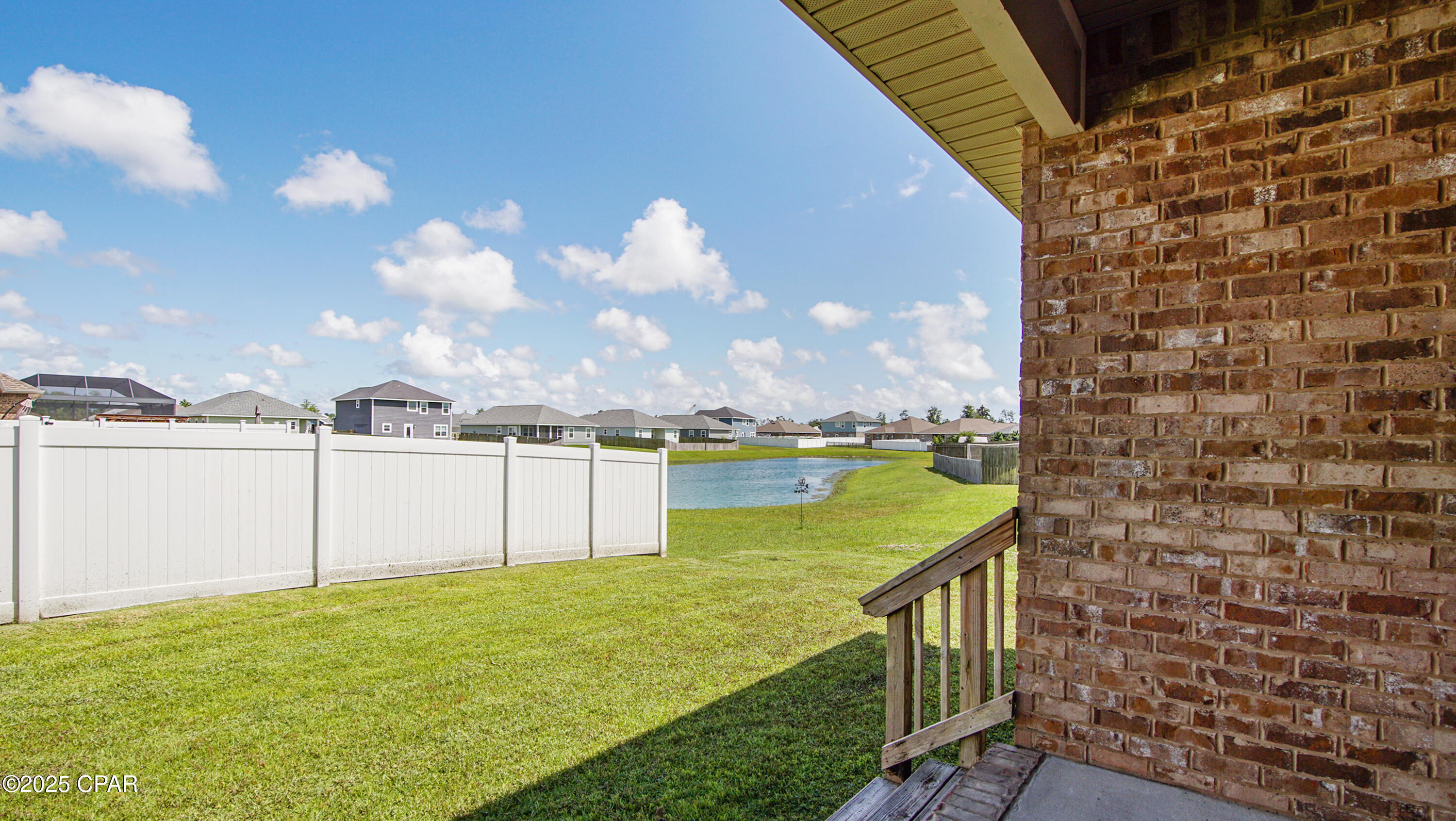 Village Of Mill Bayou/Shoreline Village Ph 1A - Residential Lease