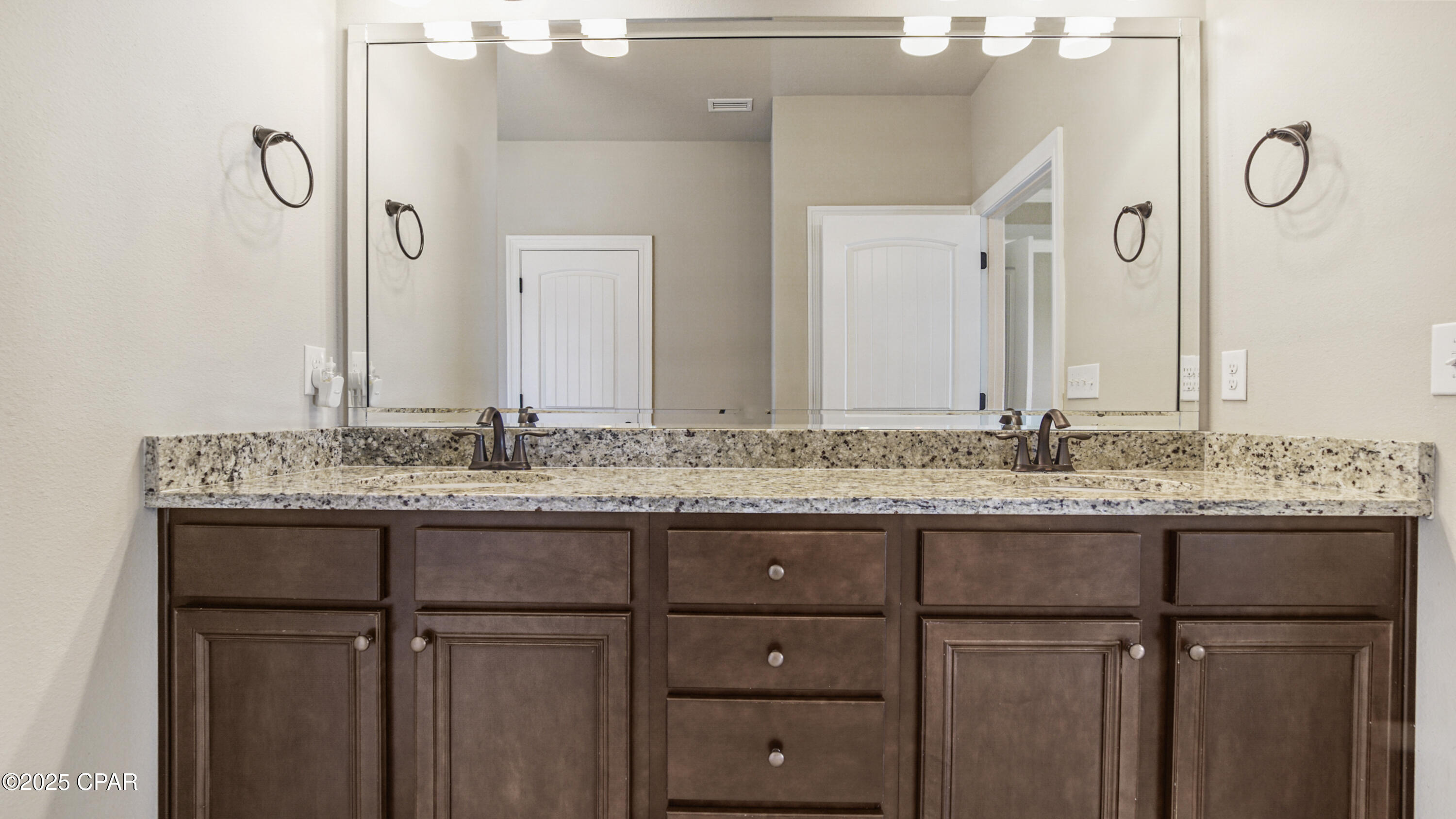 Village Of Mill Bayou/Shoreline Village Ph 1A - Residential Lease