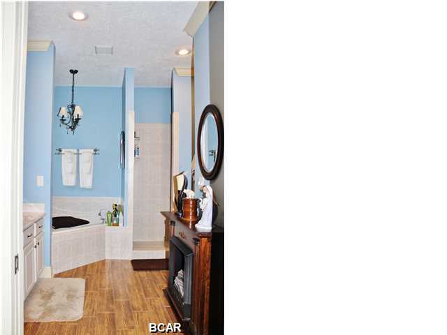 Leisure Lakes - Residential