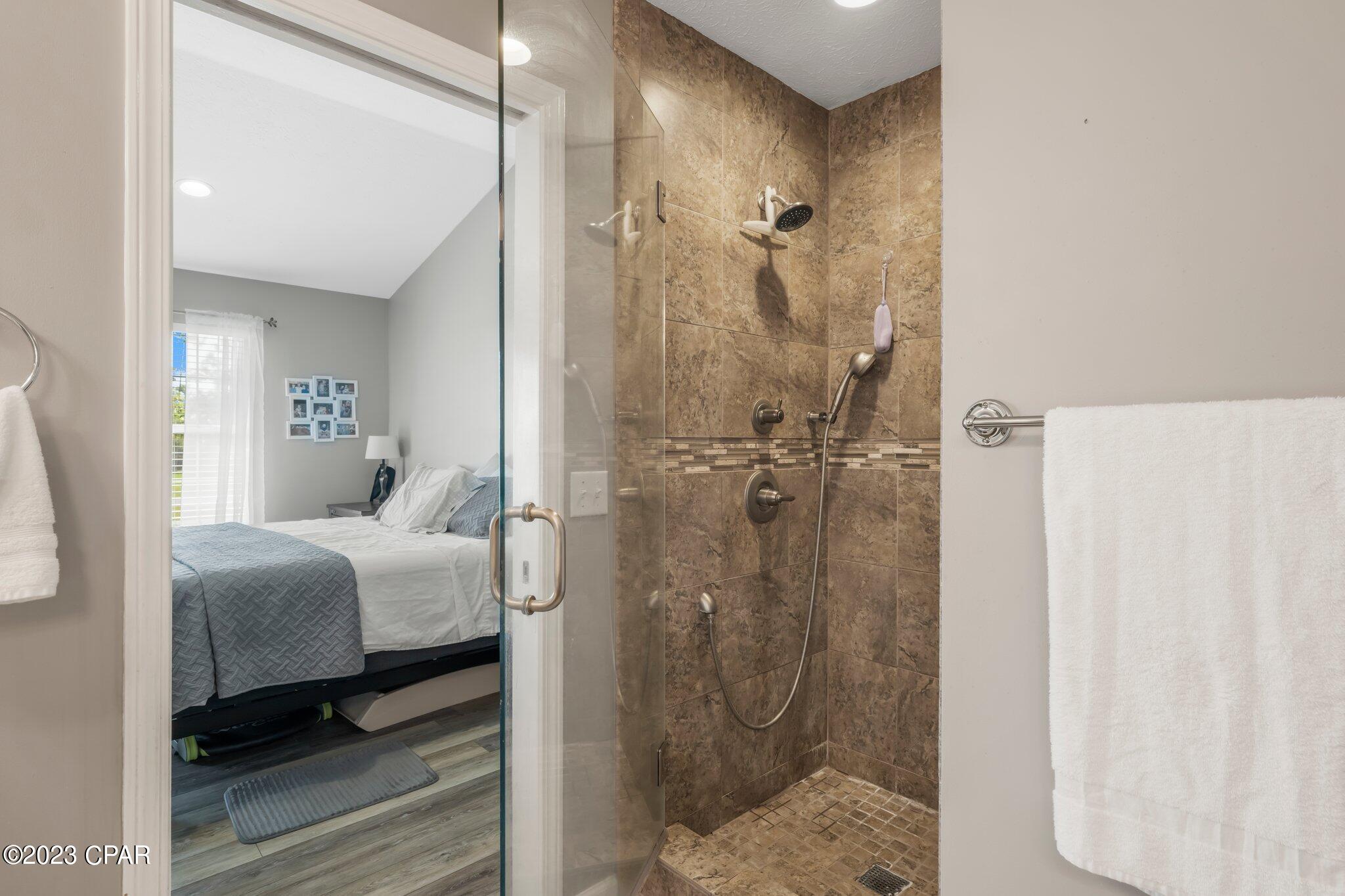 Shoreline Estates - Residential