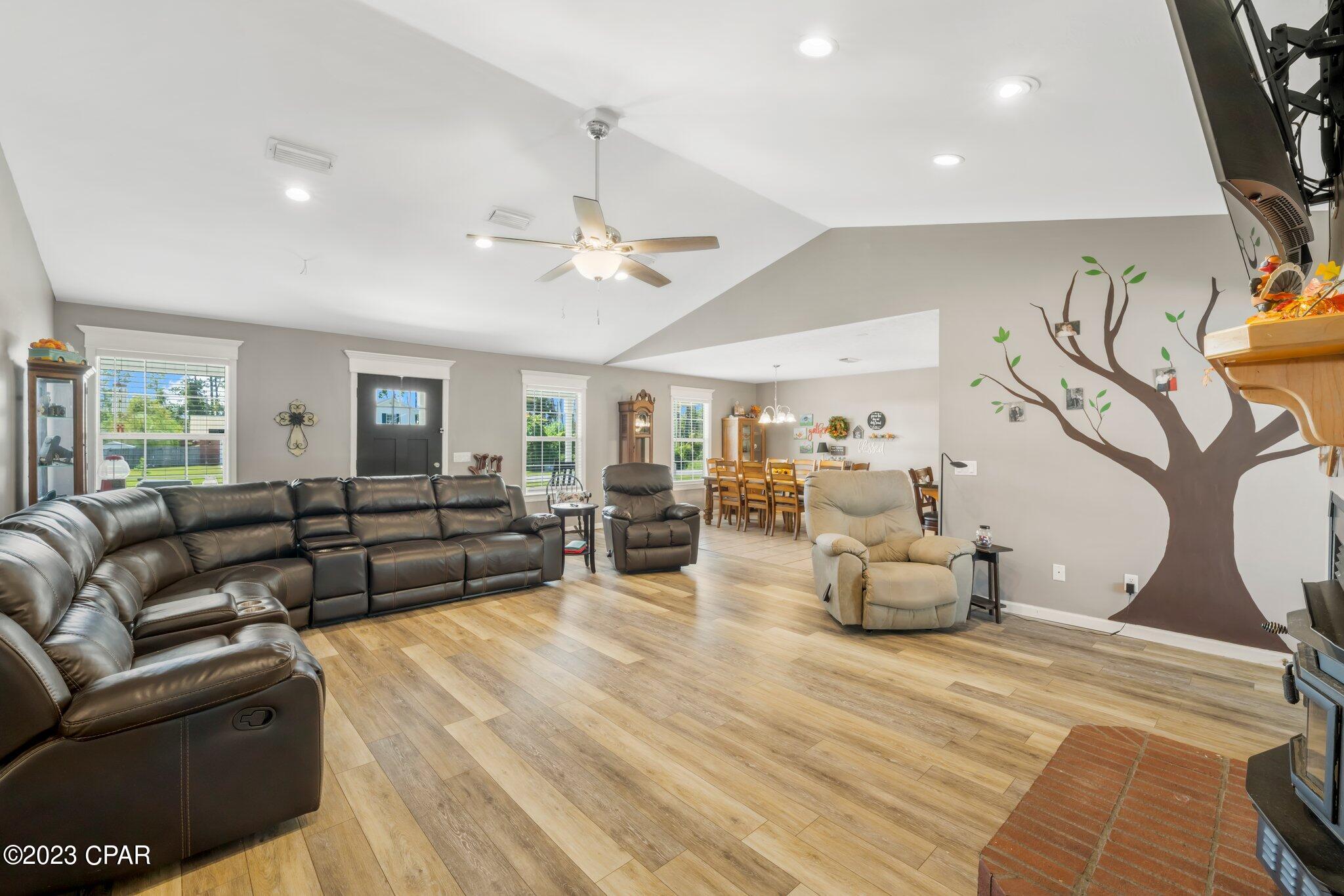 Shoreline Estates - Residential