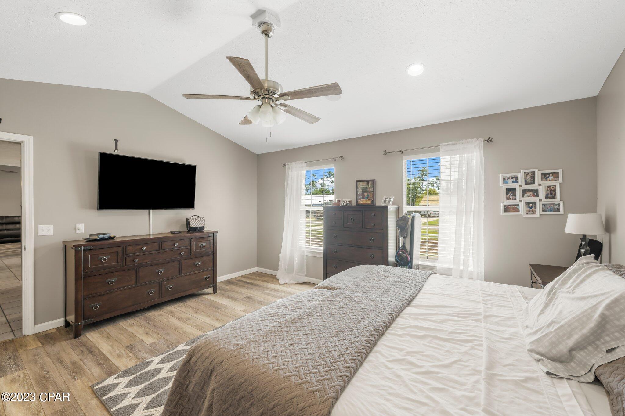 Shoreline Estates - Residential