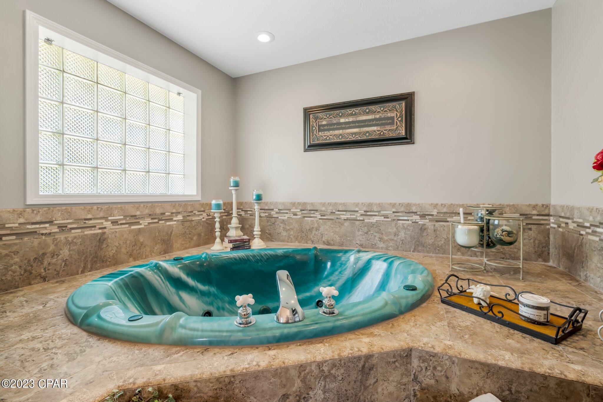 Shoreline Estates - Residential