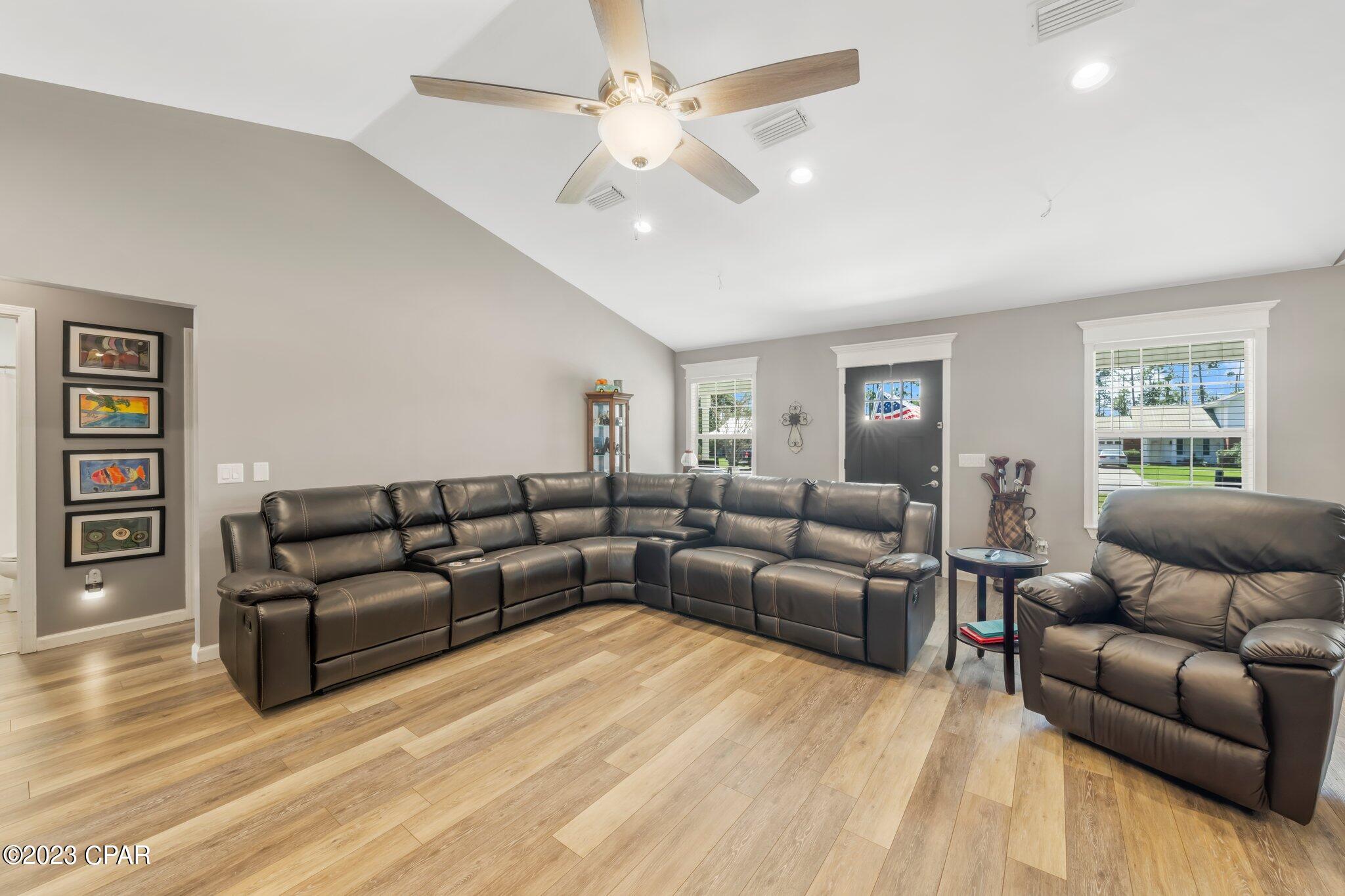 Shoreline Estates - Residential