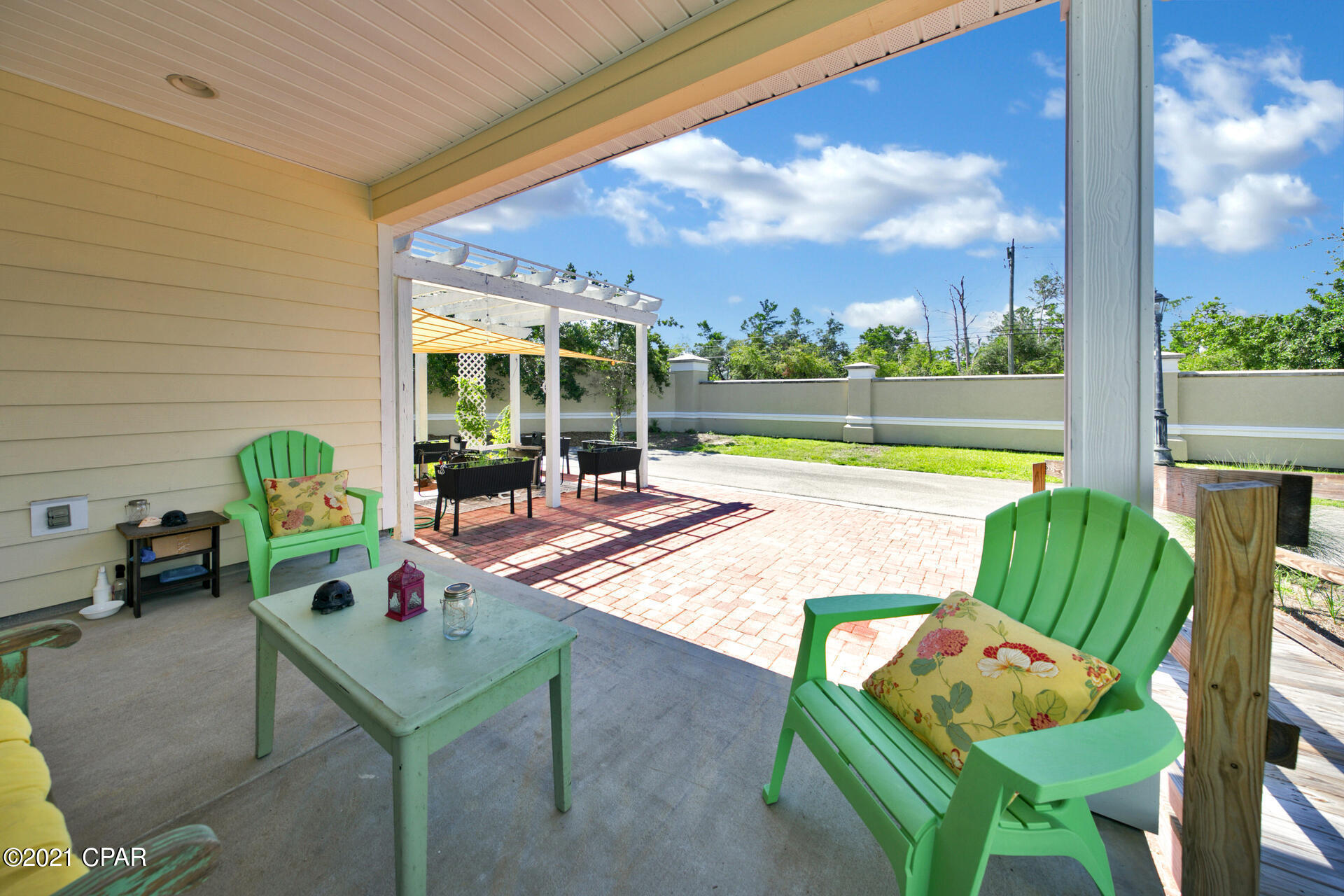 Magnolia Bay Club - Residential