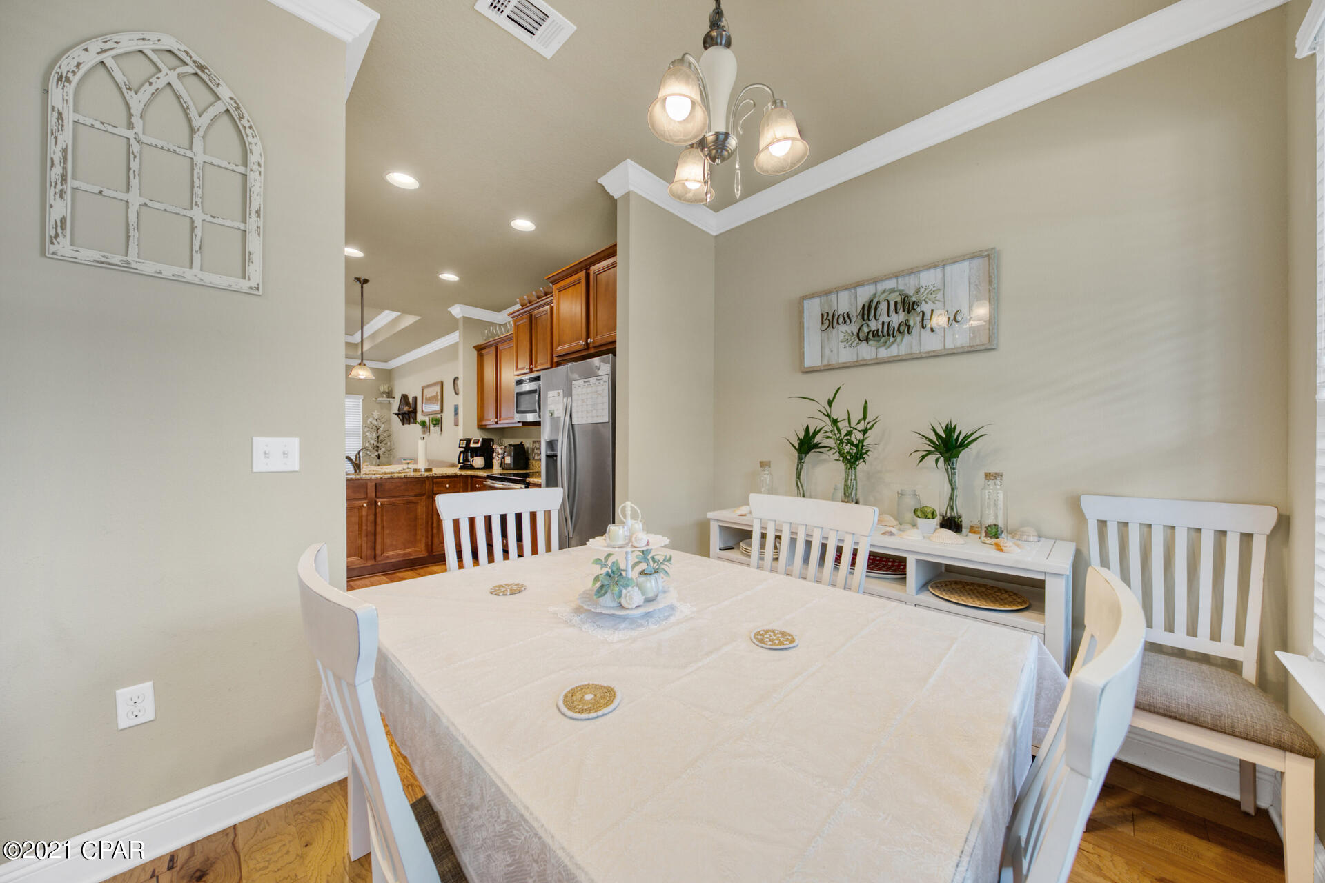 Magnolia Bay Club - Residential