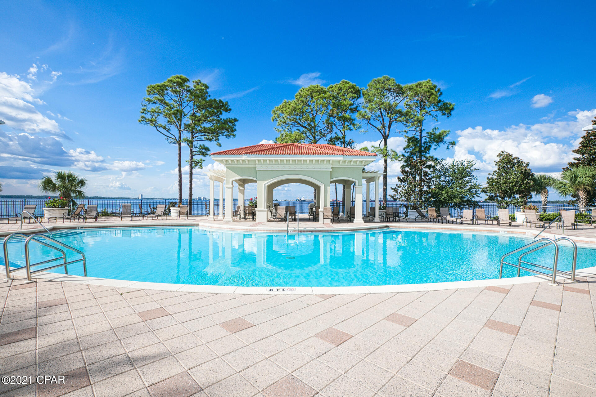 Magnolia Bay Club - Residential