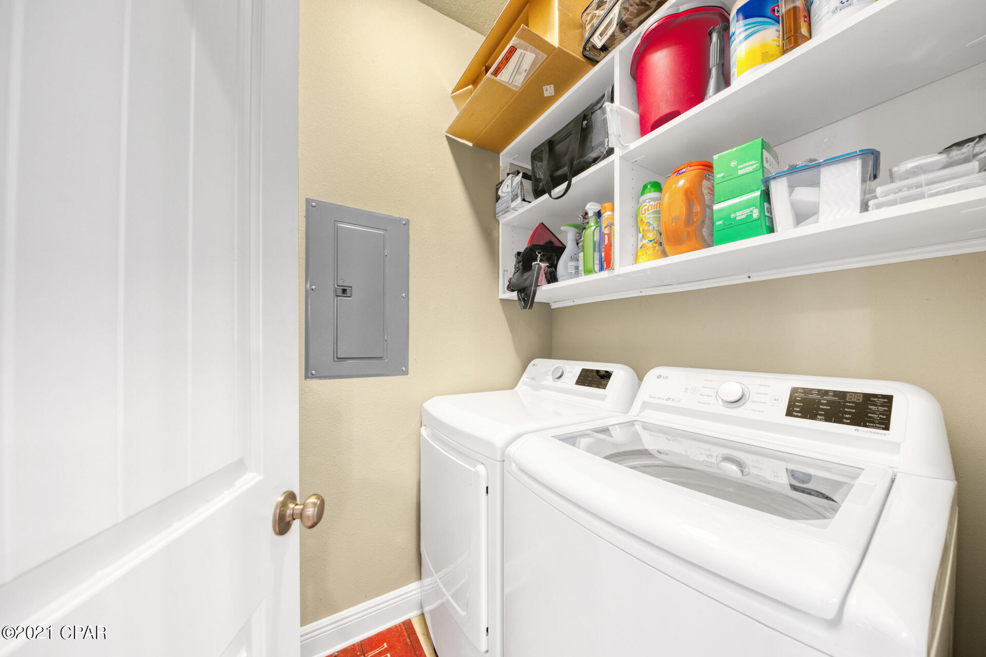 Magnolia Bay Club - Residential