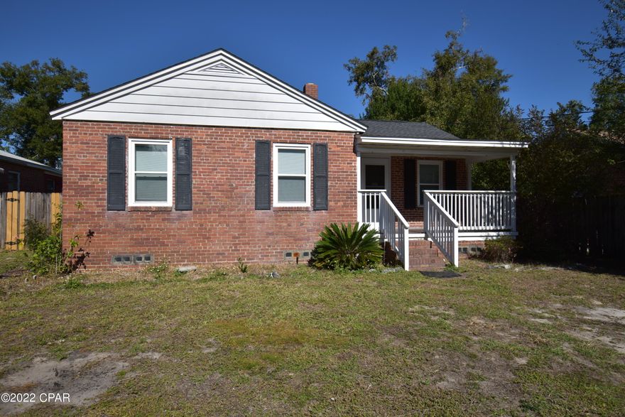 Great little brick home in St. Andrews just 2 blocks from the bay!  You will love the updated kitchen and original wood floors on this classic home!  Rent includes Lawncare!! Yard is fenced and pets negotiable.

REQUIREMENTS TO RENT: Primary Tenant MUST apply FIRST at rentalhomespc.com , we will run a background check and call you to set up a showing within 1 bus day. Visit our website to confirm availability and see all qualifications.  ONLY IF YOU DECIDE TO RENT after your showing, we will charge fees and complete final approvals prior to Lease signing. All Tenants over 18 must submit applications for approval. Call the OFFICE for questions. Security Deposit on this property is optional thru Obligo.