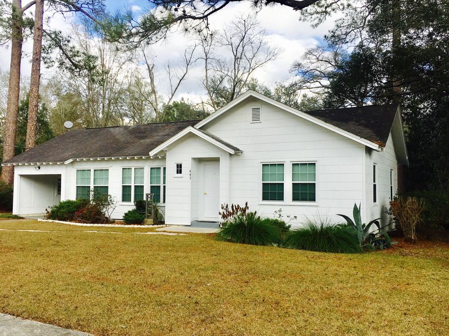 Charming home with beautiful hardwood floors. Home has been updated with energy efficient windows.  Kitchen has tile flooring, cabinets have been refinished, and has all stainless appliances including a smooth top range, and a large pantry. Bathroom was completely redone. All lighting fixtures have been replaced.

Nice deck off the kitchen overlooks the good size back yard. Located within walking distance to shopping. 

Small town atmosphere but just an hour to Panama City and the beaches.  Call 

for your appointment to see before it is gone.