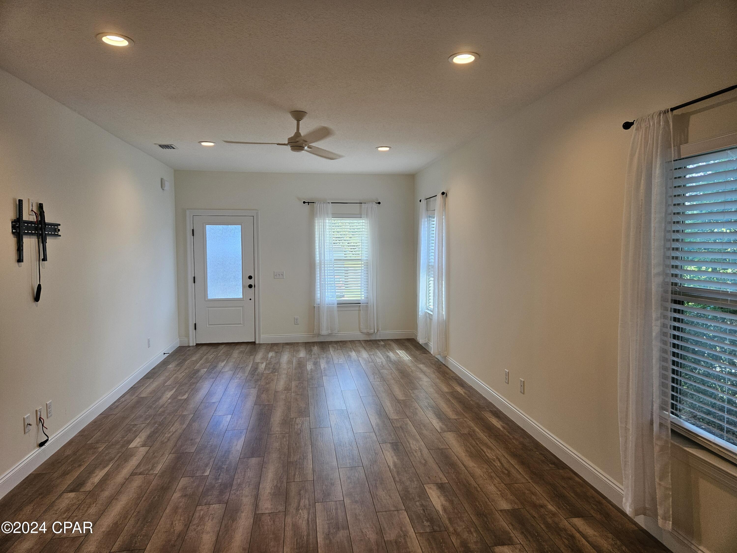 [No Recorded Subdiv] - Residential Lease