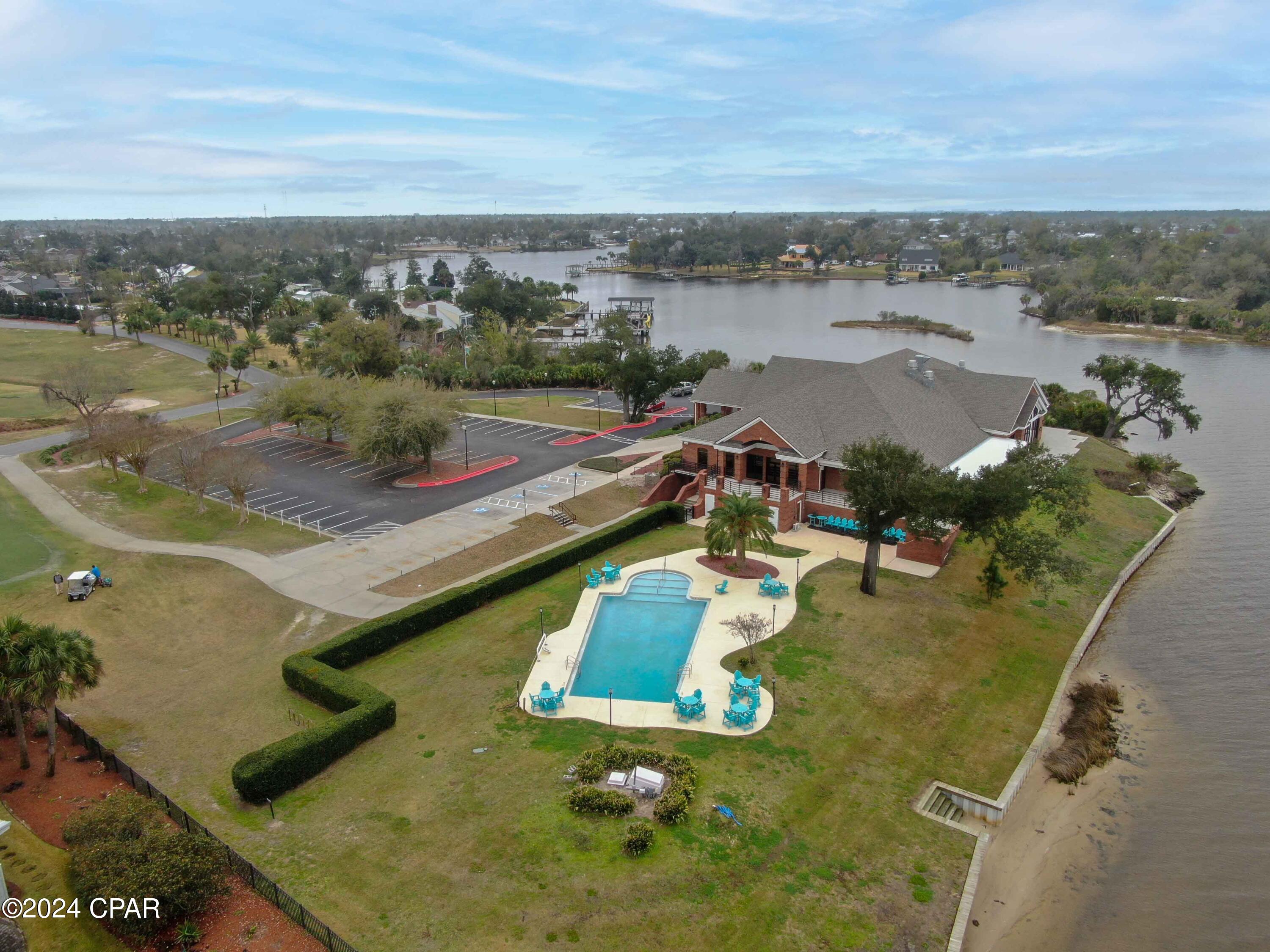 Bay Breeze - Residential