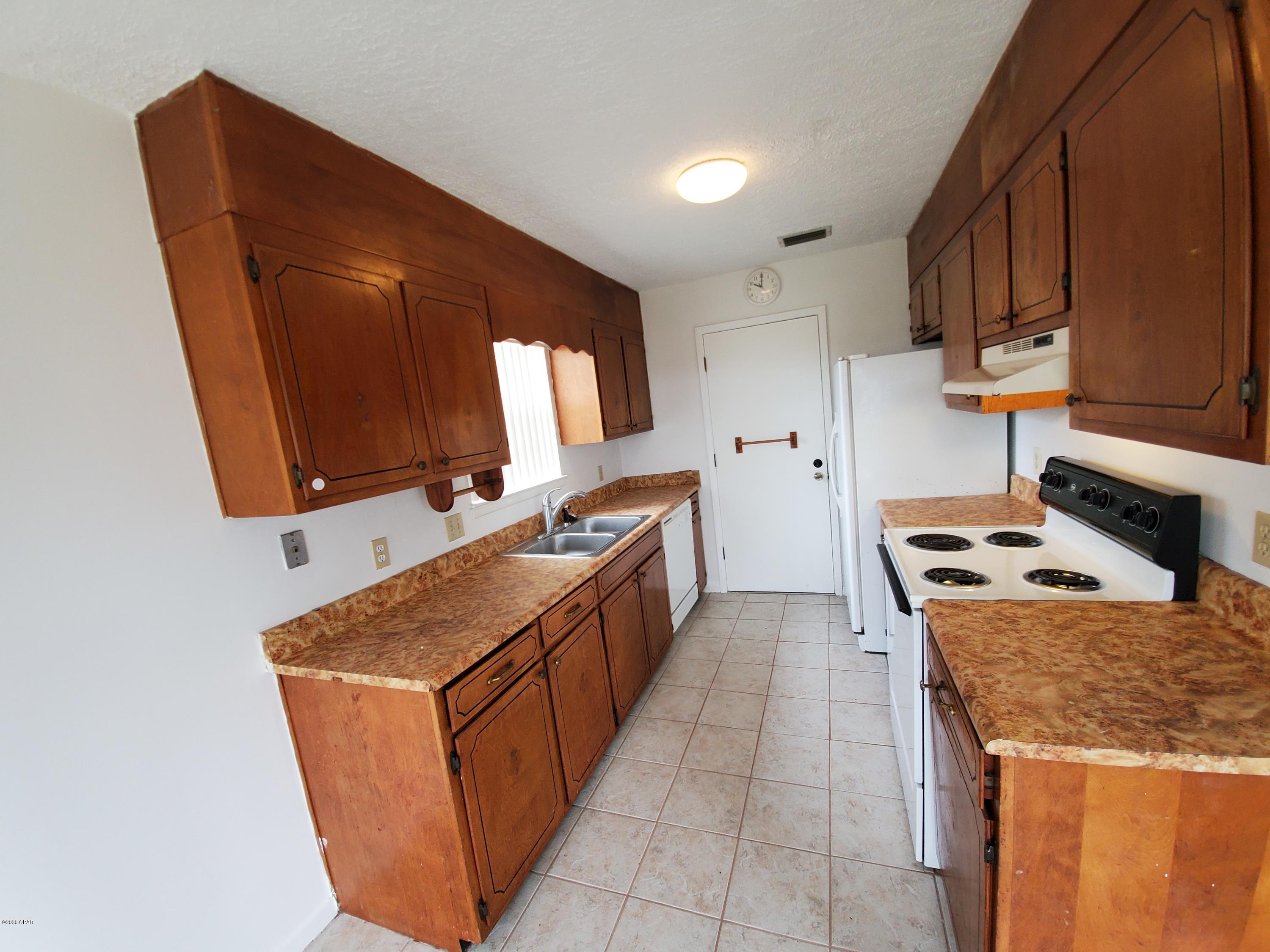 Pinnacle Pines Estate - Residential