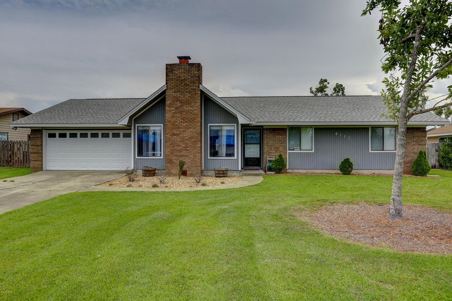 SELLING BELOW APPRAISED VALUE////////// FAMILY/KID FRIENDLY NEIGHBORHOOD//////// BEAUTIFULLY UPDATED AND WELL KEPT HOME CLOSE TO TYNDALL AIR FORCE BASE!!! Great area close to schools, shopping, restaurants, base, etc!! Open floor plan gives the impression of a much lager home! Pride in ownership is the first thing you will notice when you enter this home!! ALL SIZES ARE APPROX. PLEASE VERIFY!!!