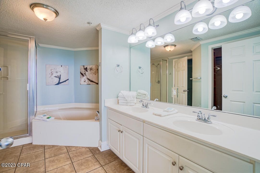 Majestic Beach Tower I - Residential