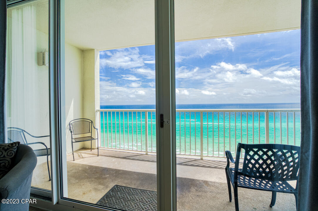 Majestic Beach Tower I - Residential