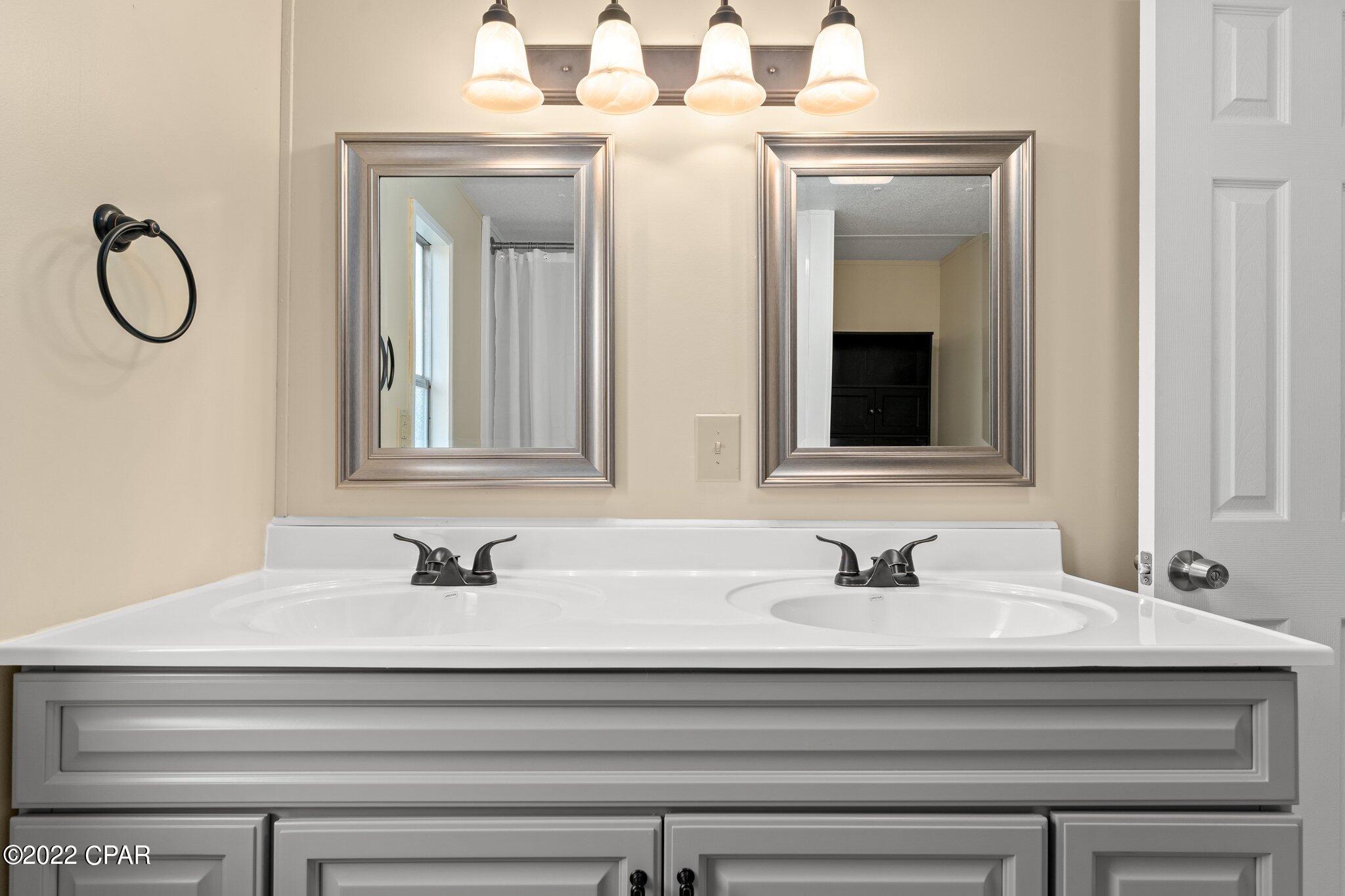 North Lagoon Oaks - Residential