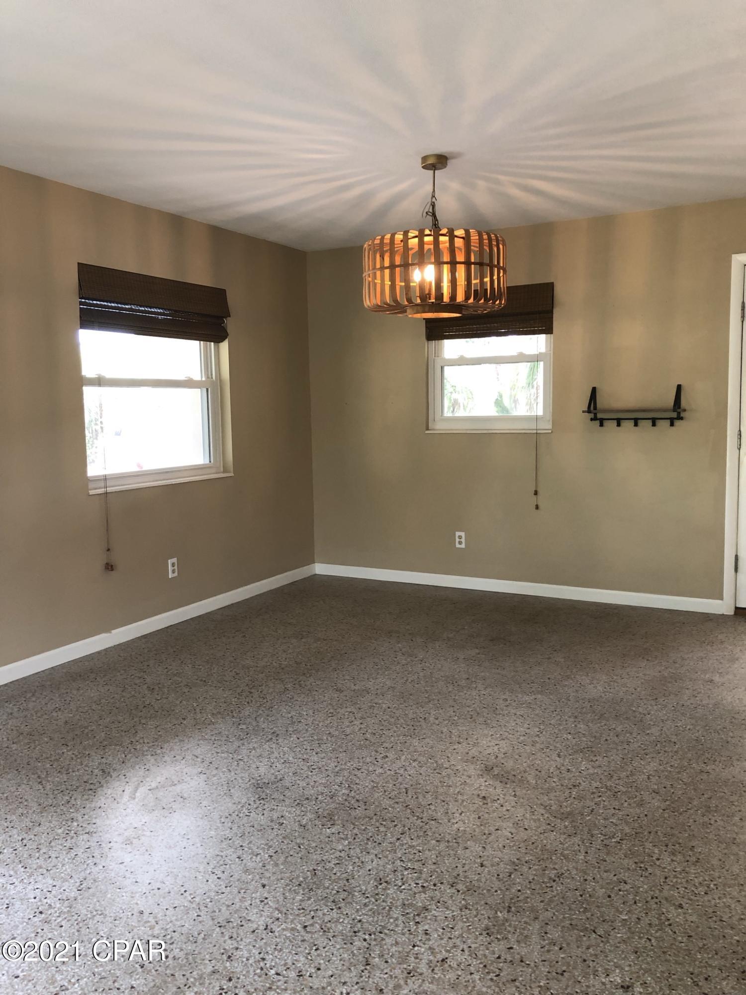 [No Recorded Subdiv] - Residential Lease