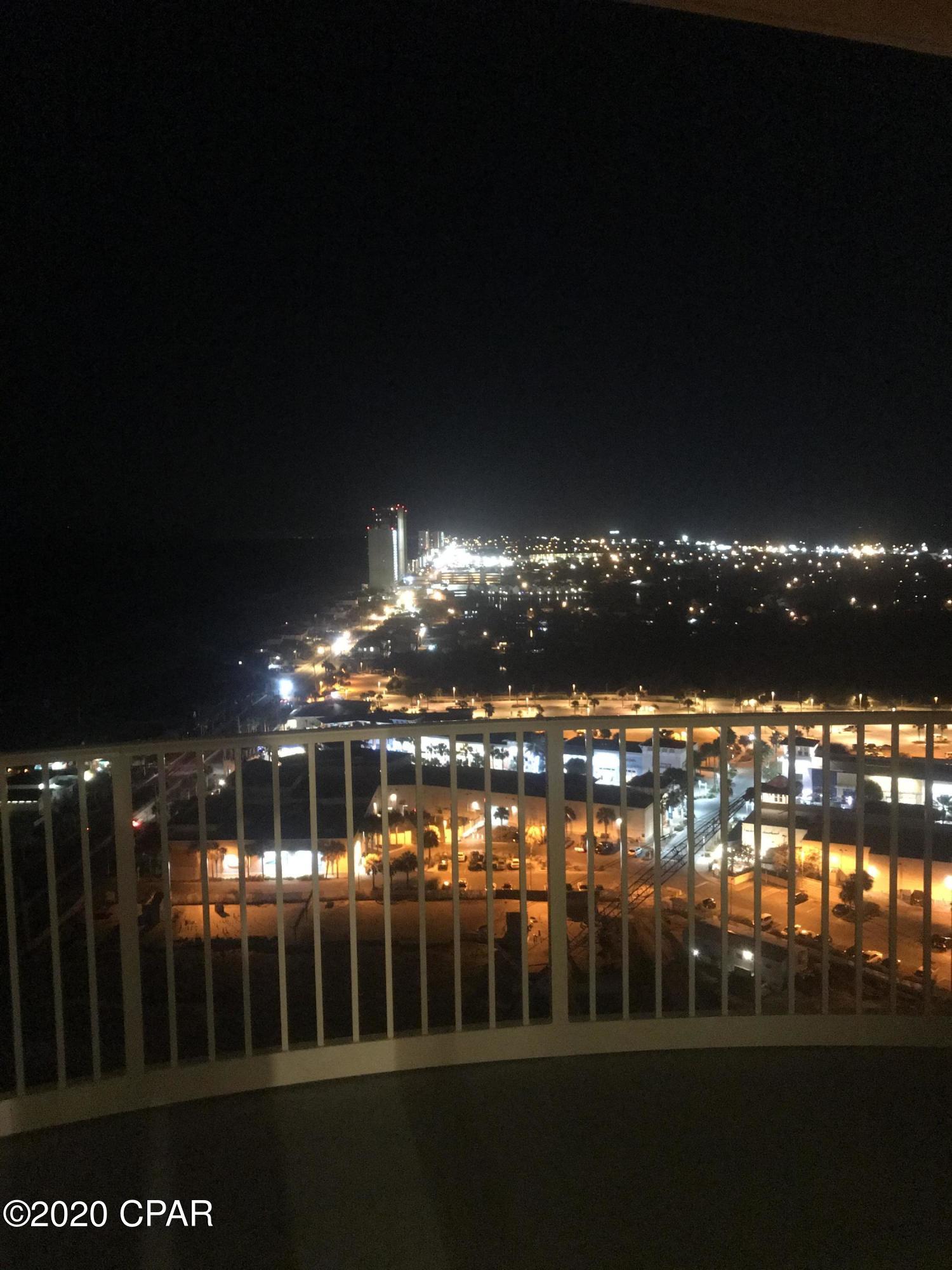 Calypso Towers III - Residential