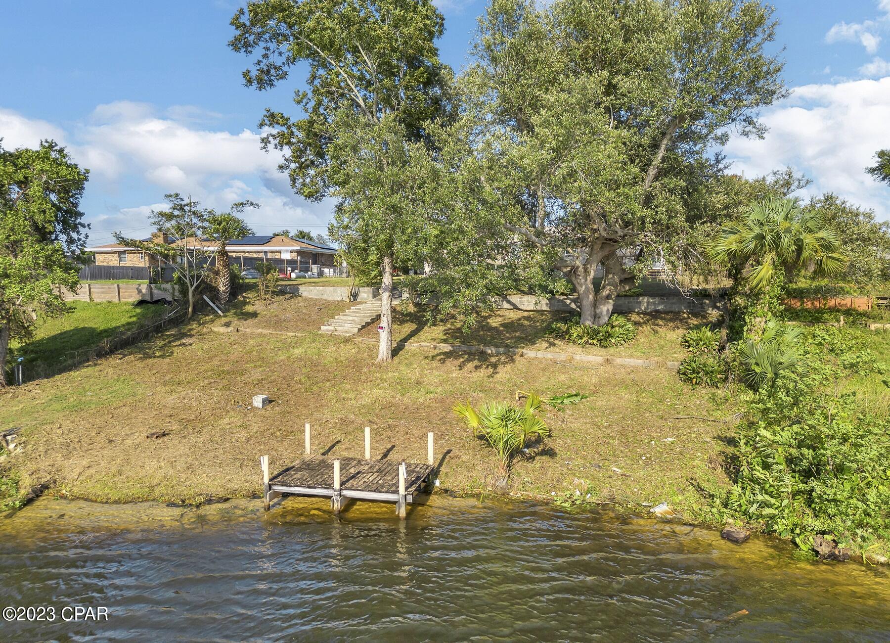 Lake Marin - Residential