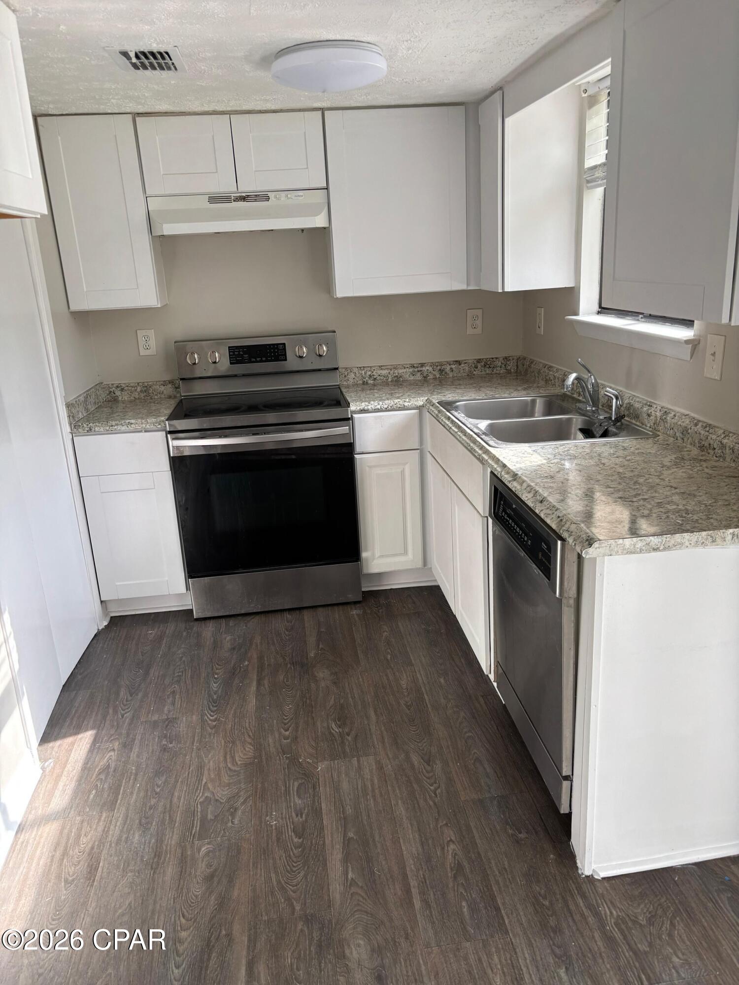 Highland City - Residential Lease