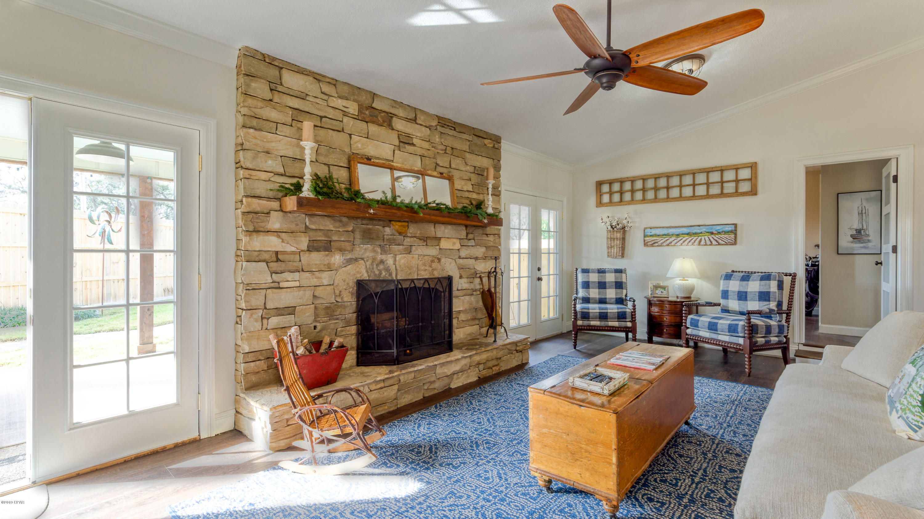 Pretty Bayou Island - Residential