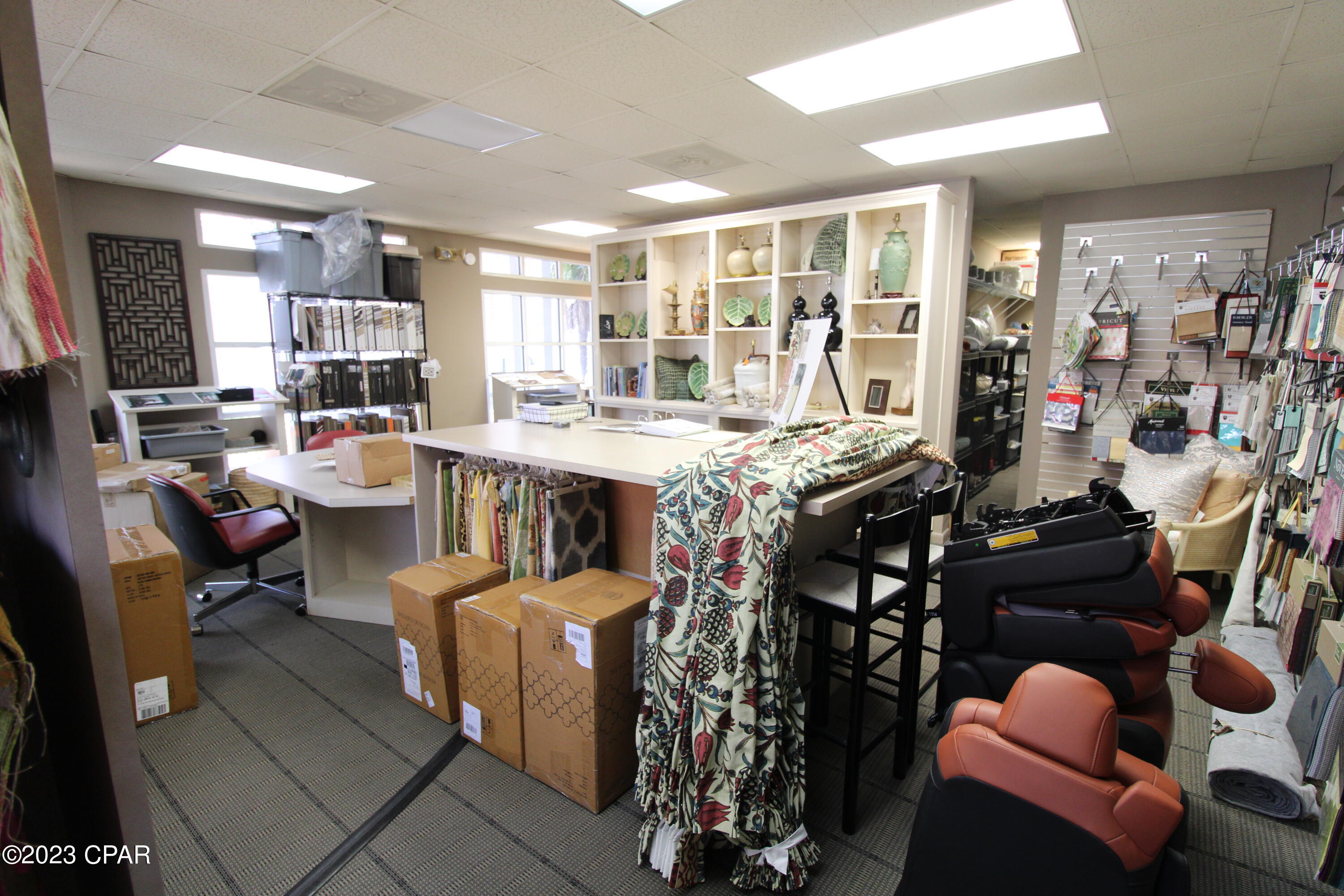 Promenade Shopping Mall - Commercial Lease