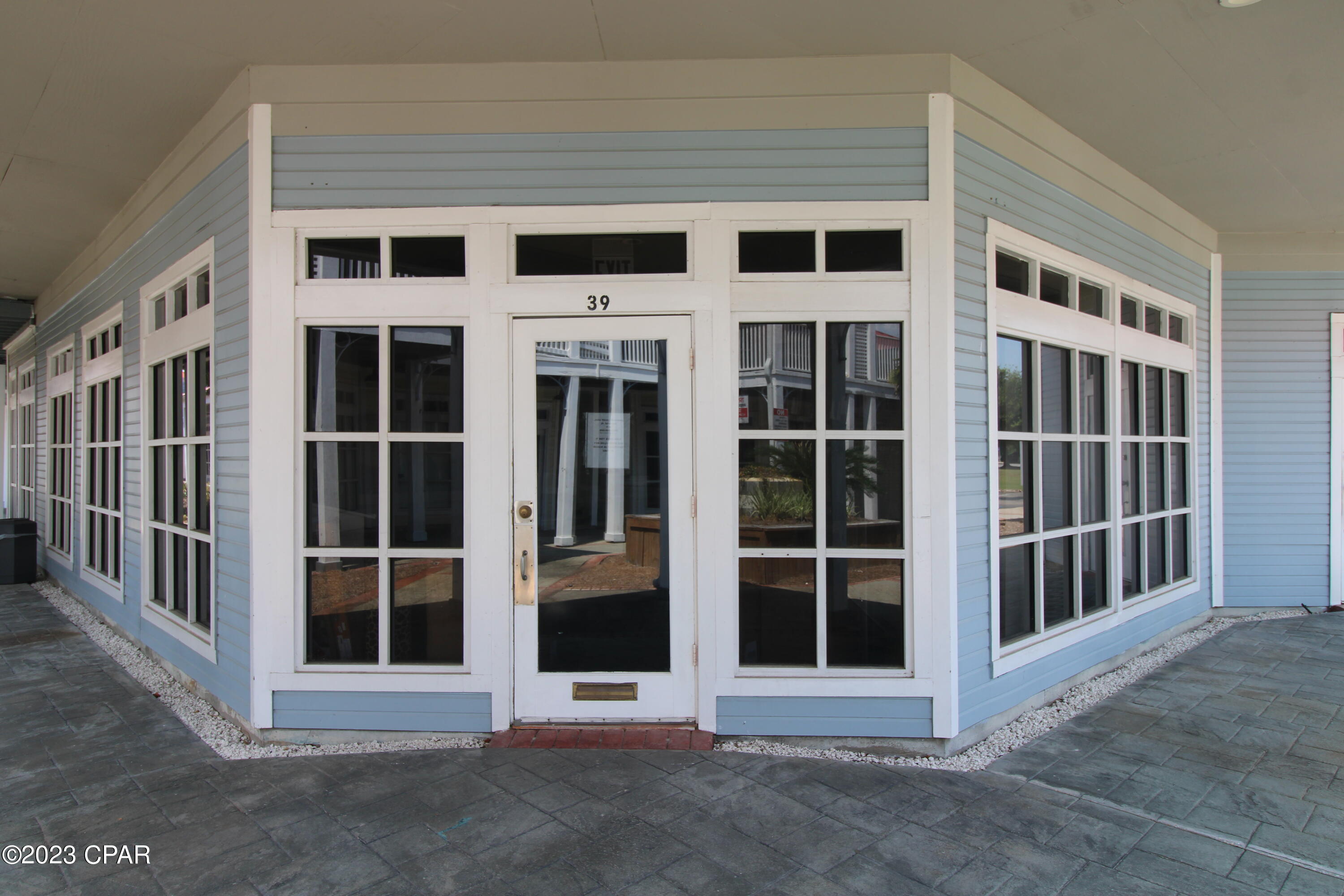 Promenade Shopping Mall - Commercial Lease