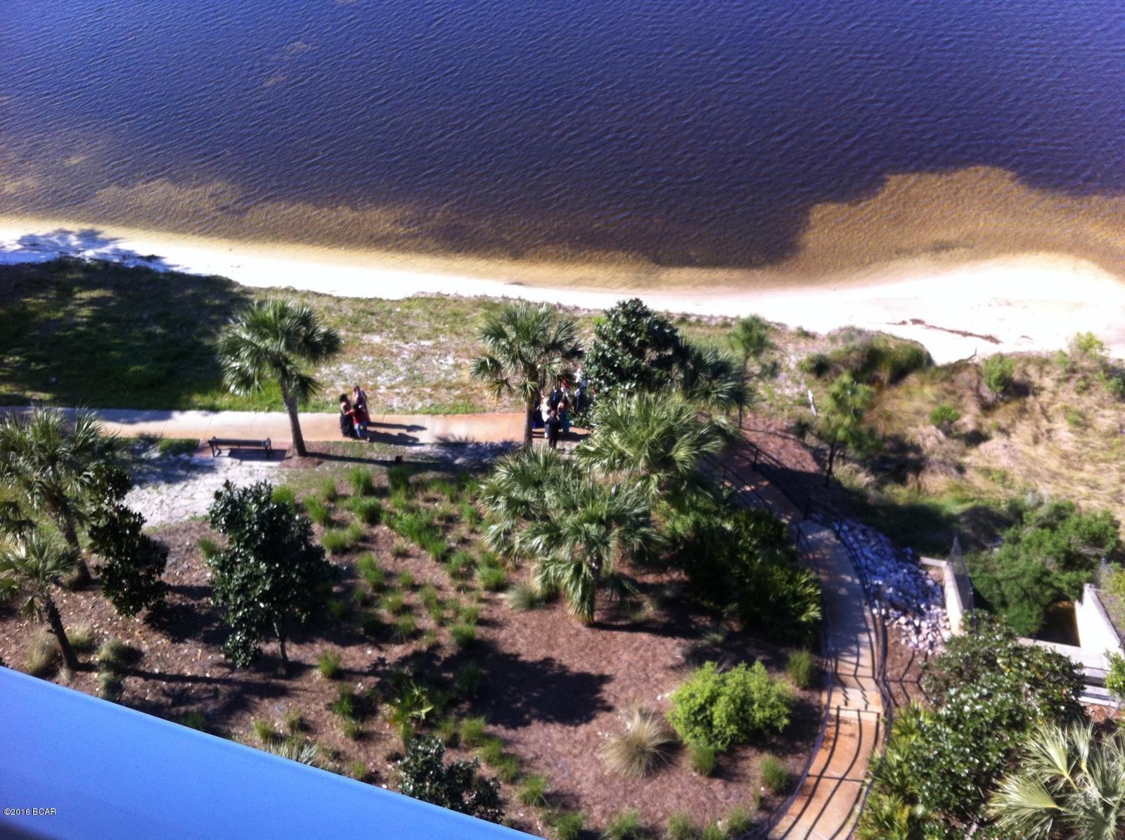 Magnolia Bay Club - Residential