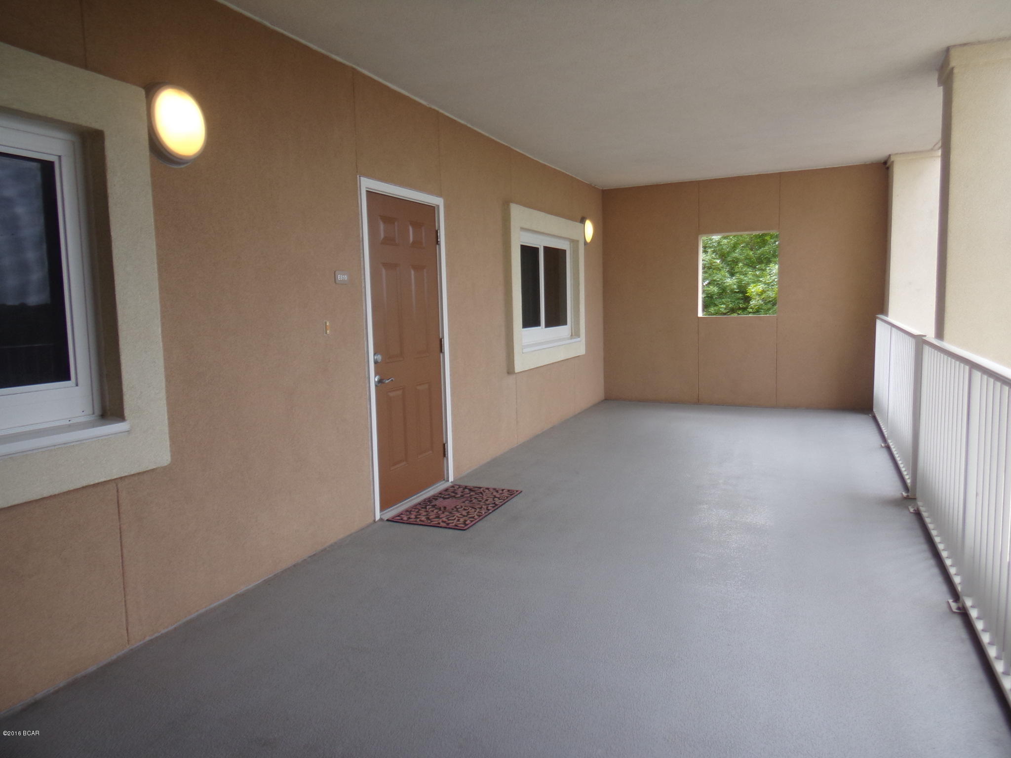 Magnolia Bay Club - Residential