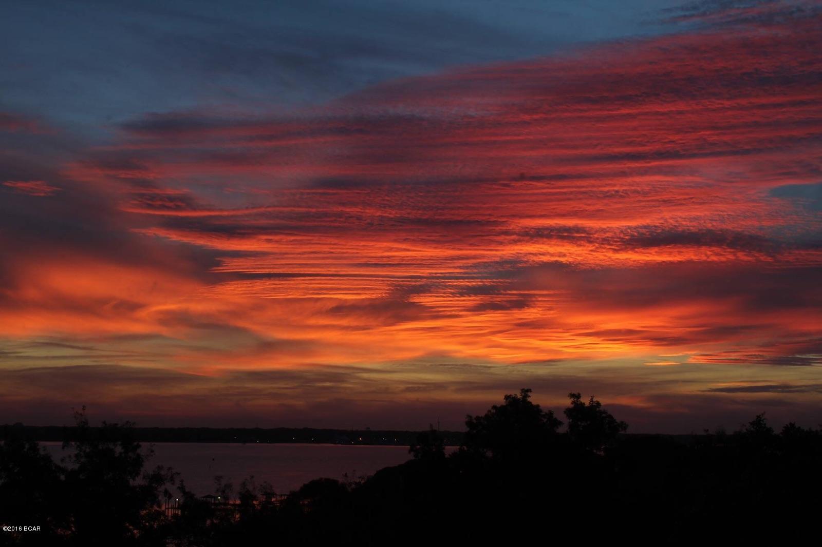 Magnolia Bay Club - Residential