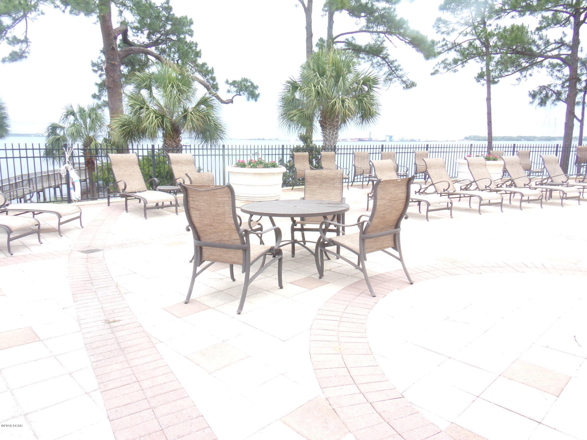 Magnolia Bay Club - Residential